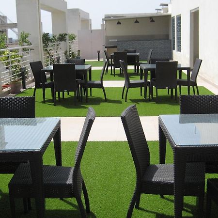 Starlit Suites Neemrana Buitenkant foto