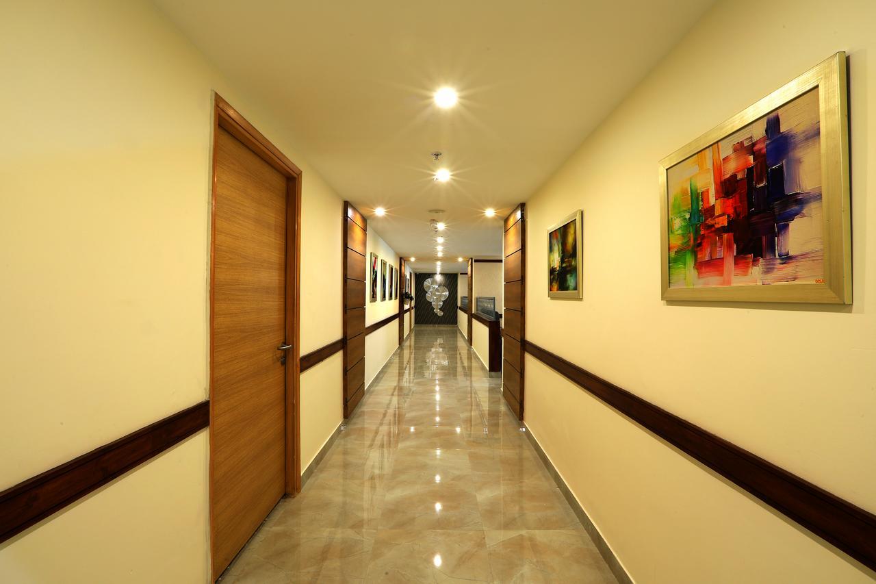 Starlit Suites Neemrana Buitenkant foto