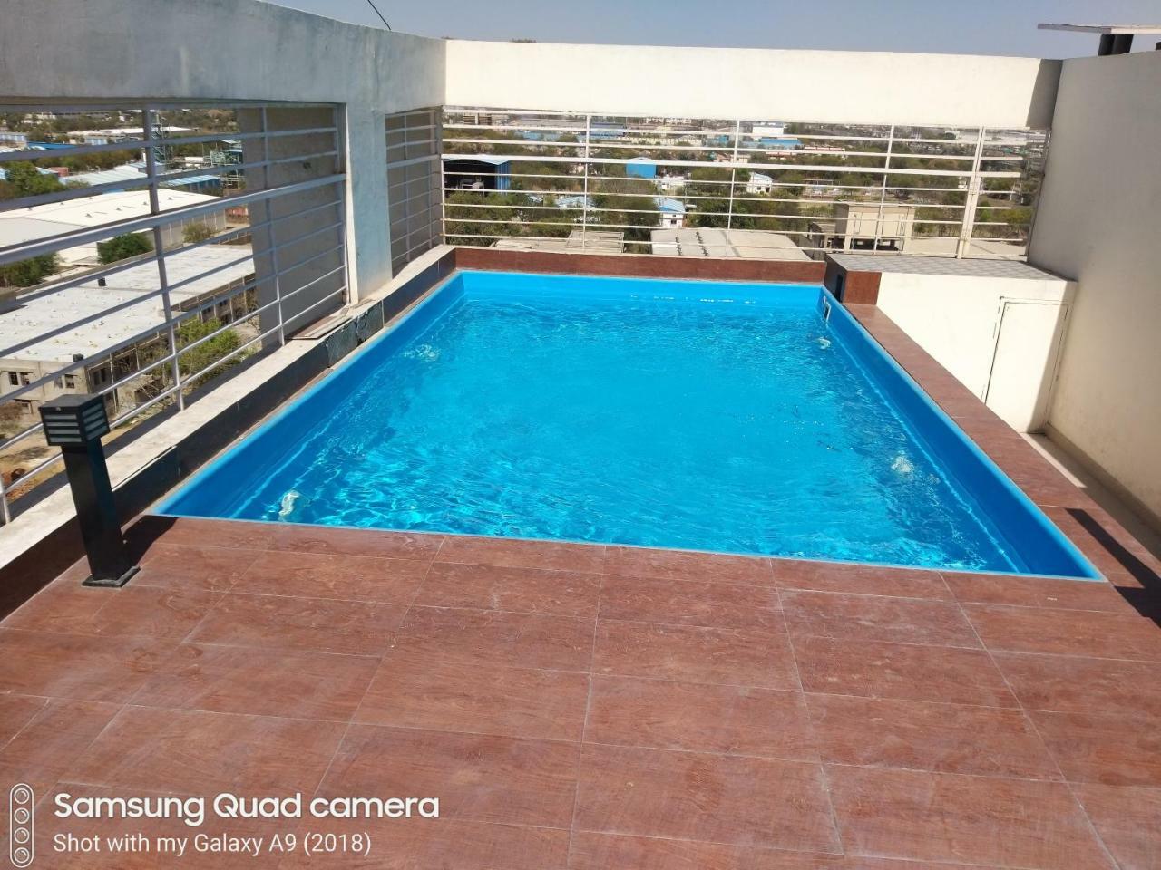 Starlit Suites Neemrana Buitenkant foto
