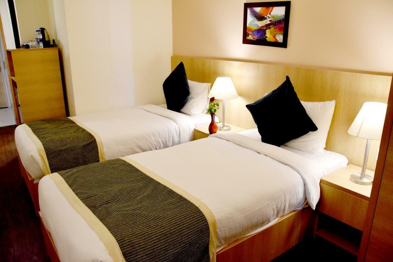 Starlit Suites Neemrana Buitenkant foto