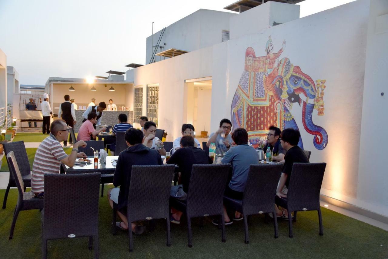 Starlit Suites Neemrana Buitenkant foto